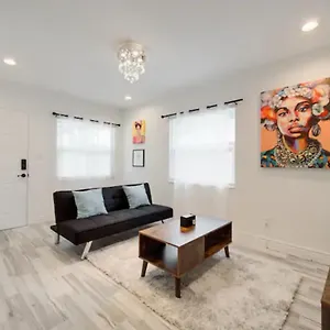 Modern Bayshore 46 Apartment Tampa