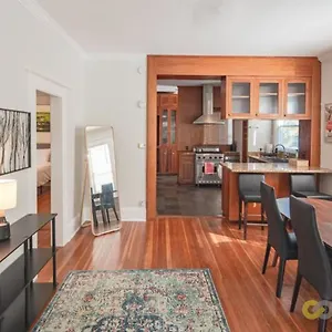 Charming 3br - Heart Of Apartment Seattle